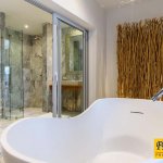 ขายบ้านที่เมืองประจวบคีรีขันธ์ติดทะเล พร้อมสระว่ายน้ำ Sea La Vie 674 ตร.ม. 2 ชั้น 5 ห้องนอน 6 ห้องน้ำ ฿42,900,000 รูปที่ 23